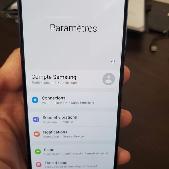 Samsung Galaxy A51 128GB, Unlocked. Like new condition ! - Picture 2 of 7